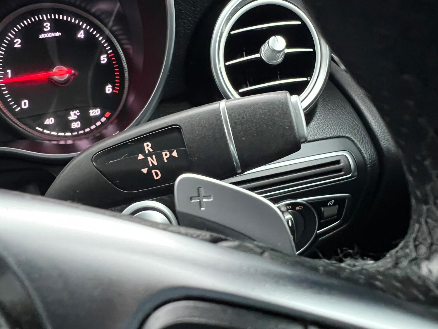 Used Mercedes-Benz GLC for sale - 77671293: Photo 45