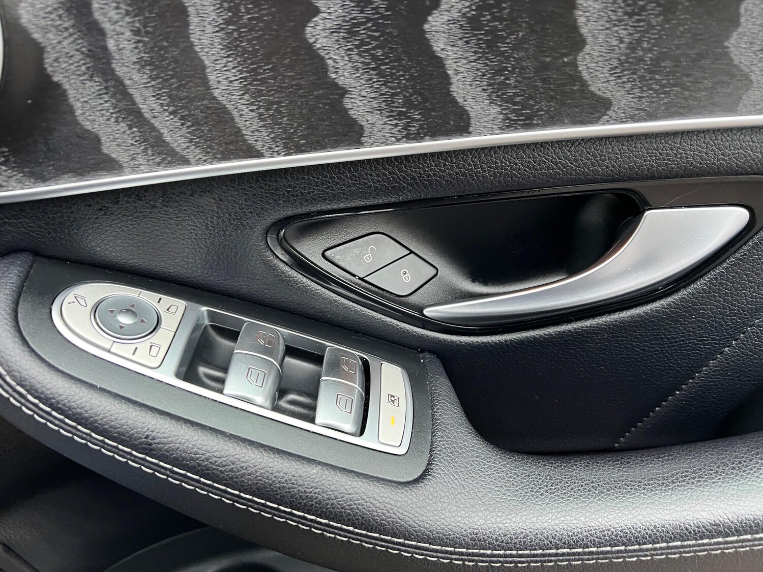 Used Mercedes-Benz GLC for sale - 77671293: Photo 50