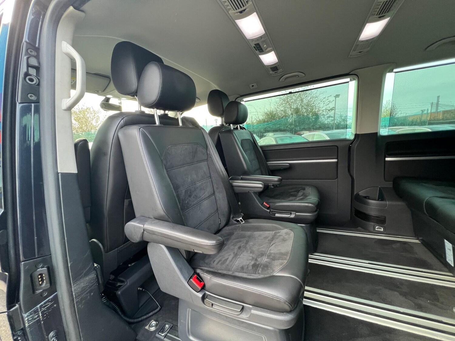 Used Volkswagen Caravelle for sale - 77671471: Photo 25