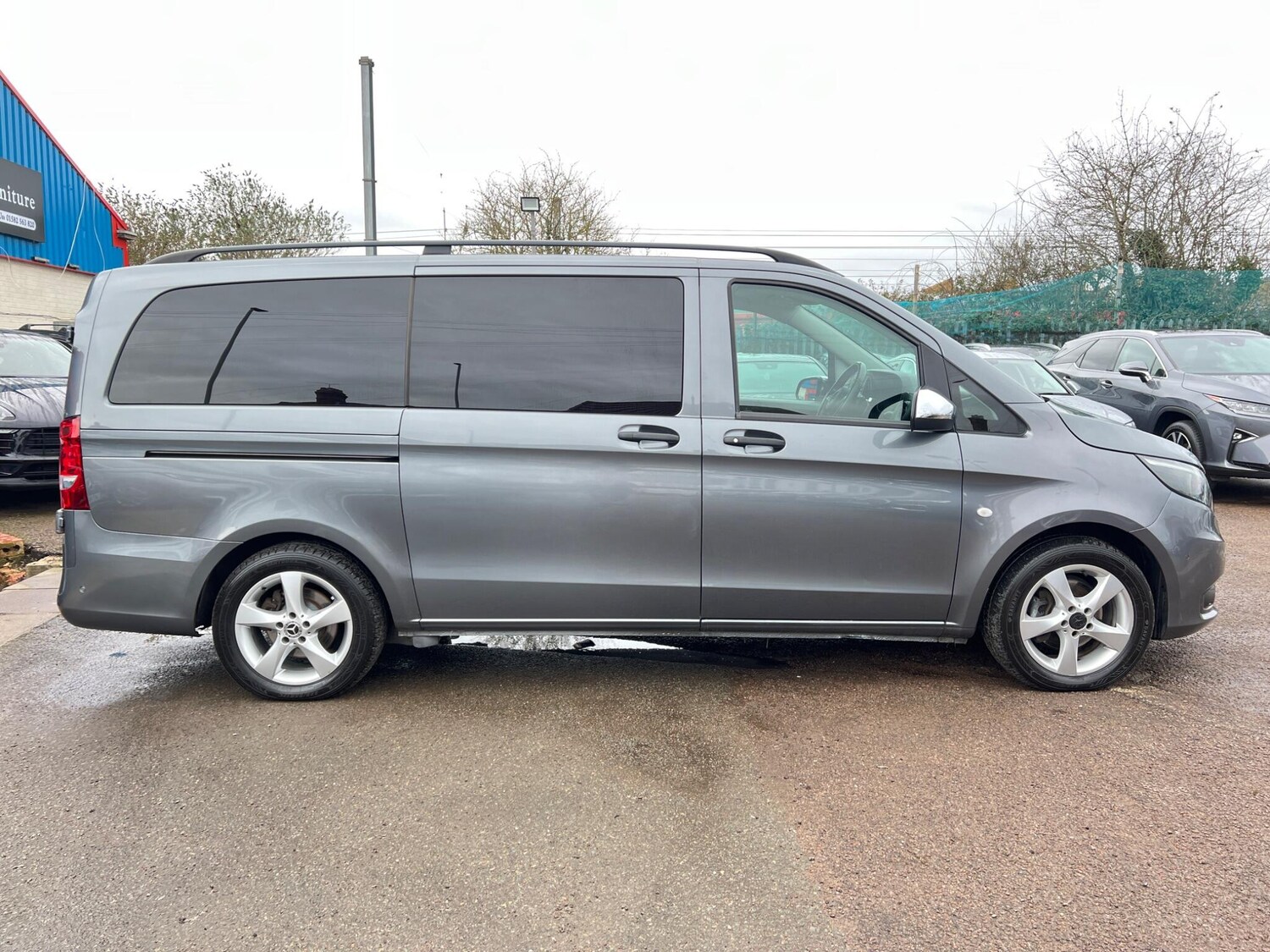 Used Mercedes-Benz Vito for sale - 77670352: Photo 35