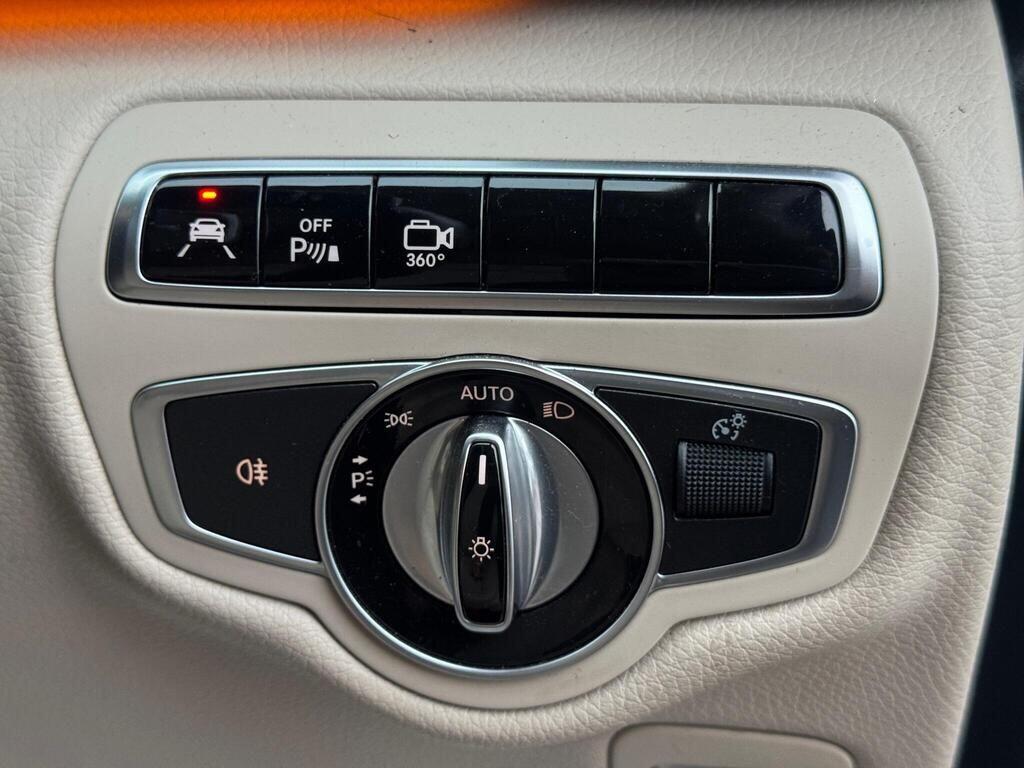 Used Mercedes-Benz V-Class for sale - 77671397: Photo 45