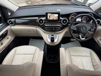 Used Mercedes-Benz V-Class 2016 for sale - 77671397: Photo