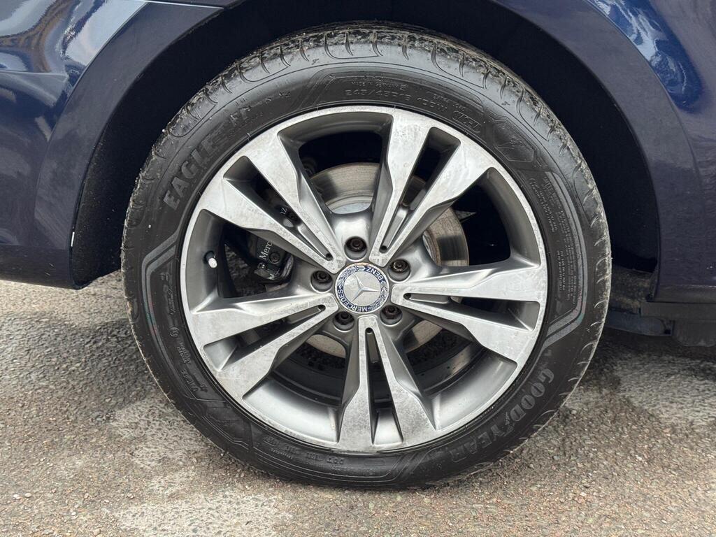 Used Mercedes-Benz V-Class for sale - 77671397: Photo 54