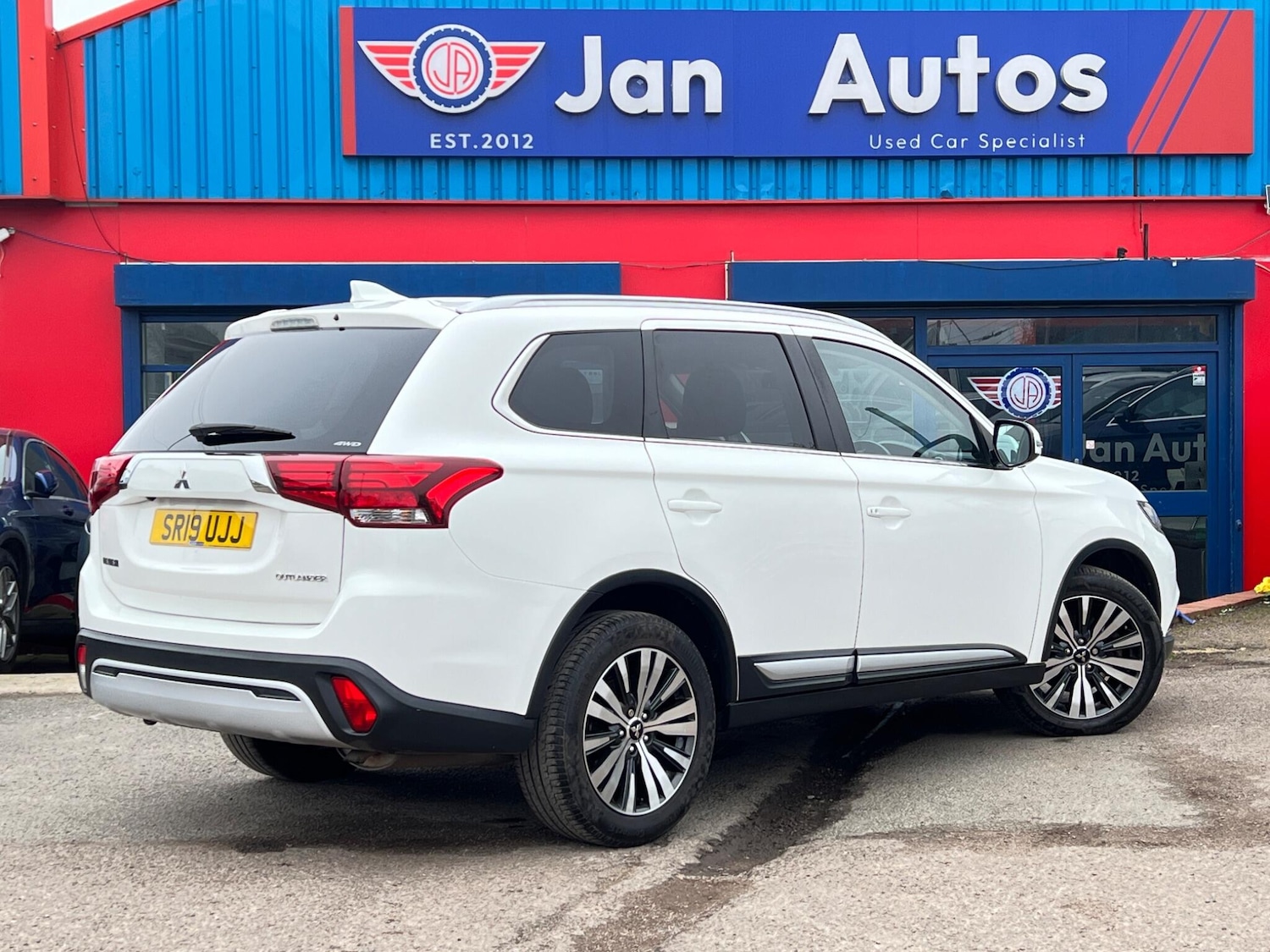 Used Mitsubishi Outlander 2019 for sale - 77824171: Photo 11