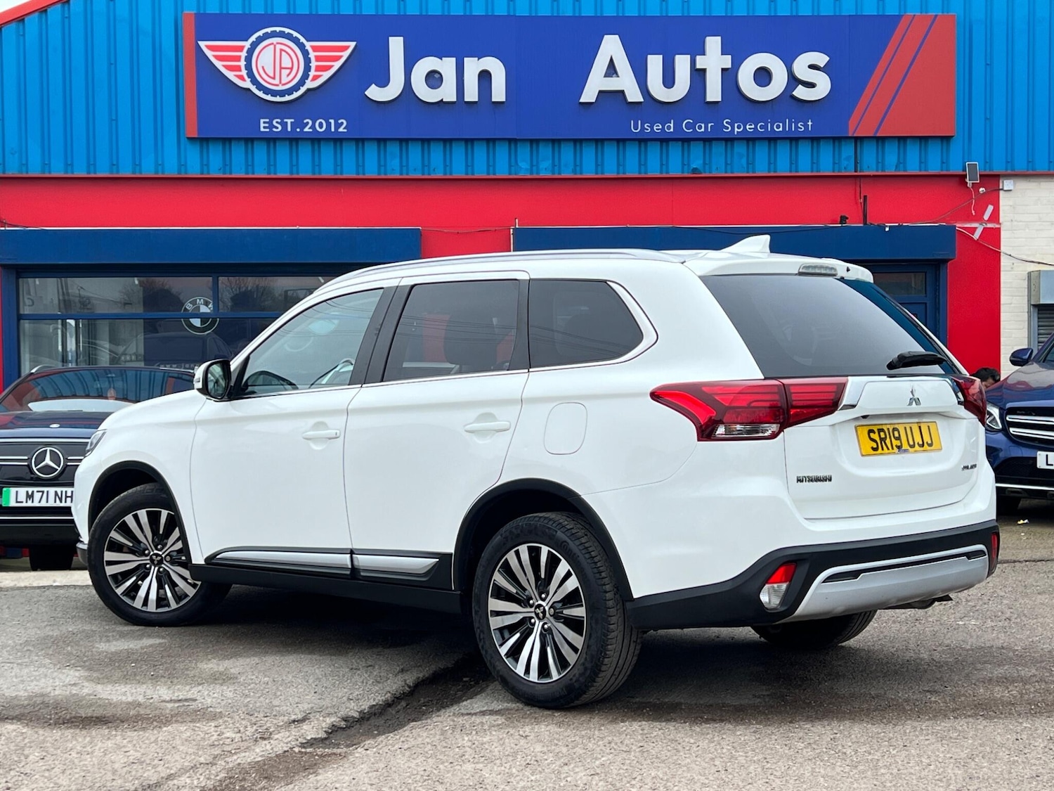 Used Mitsubishi Outlander 2019 for sale - 77824171: Photo 24