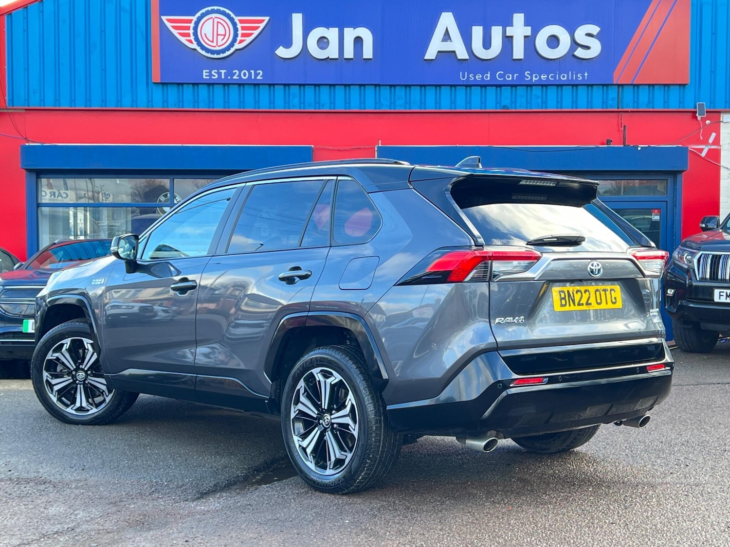 Used Toyota RAV4 for sale - 77672049: Photo 2