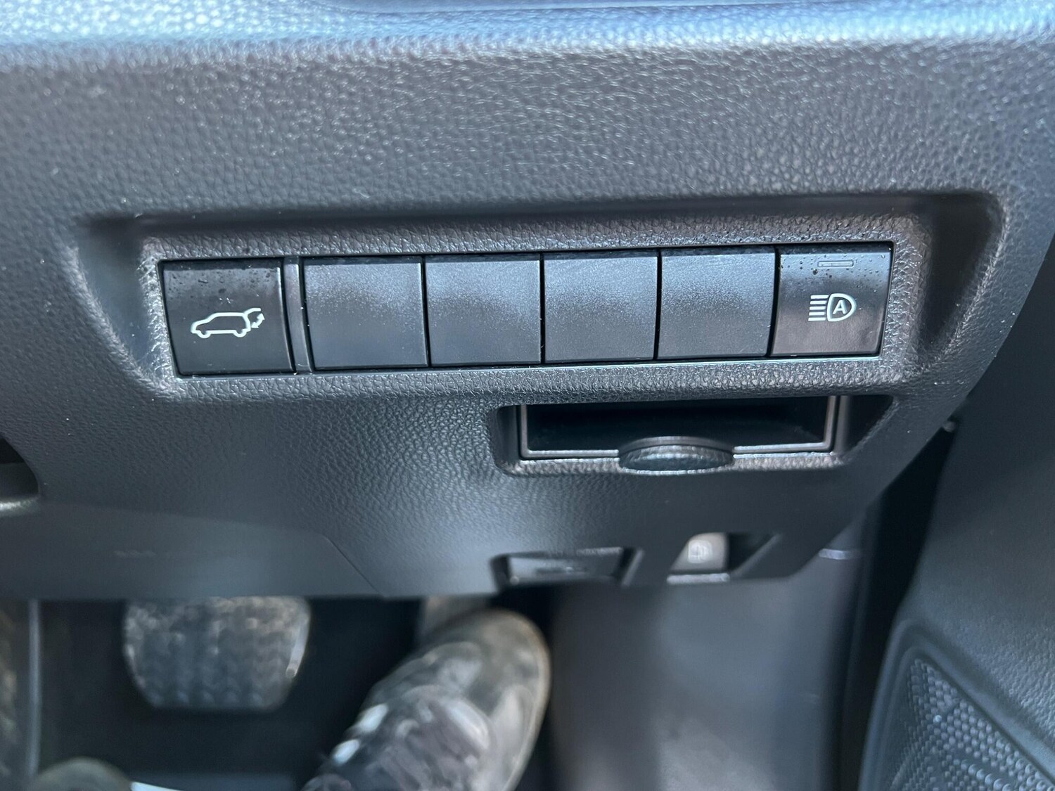 Used Toyota RAV4 for sale - 77672049: Photo 47