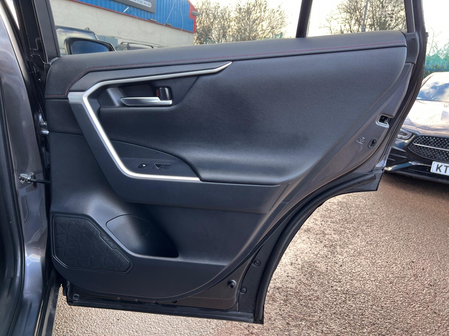 Used Toyota RAV4 for sale - 77672049: Photo 49