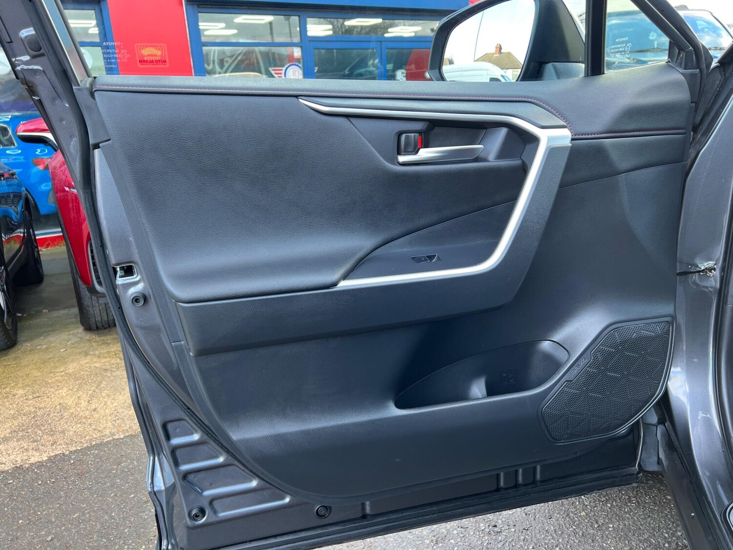 Used Toyota RAV4 for sale - 77672049: Photo 51