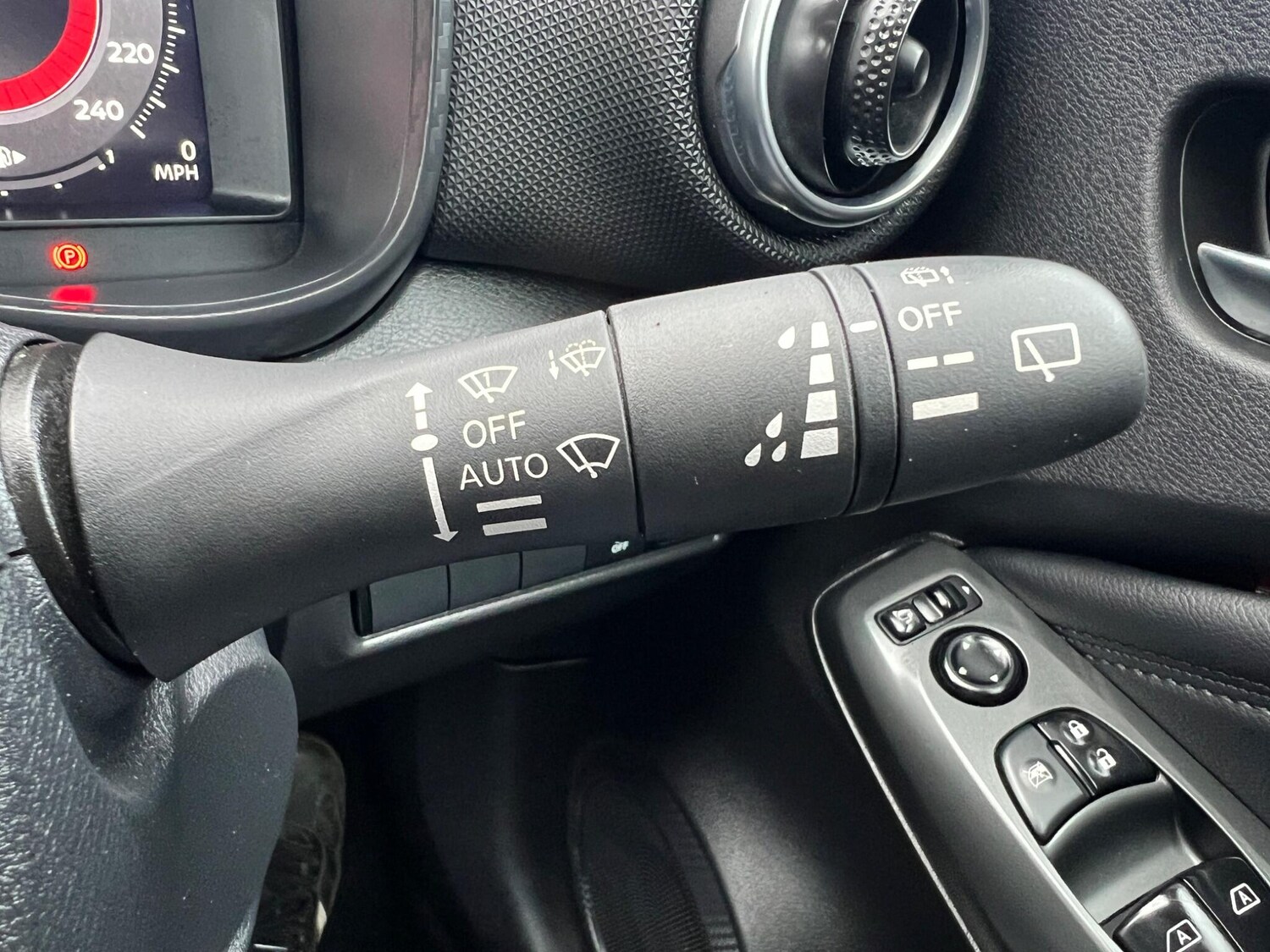 Used Nissan Juke for sale - 77671607: Photo 40