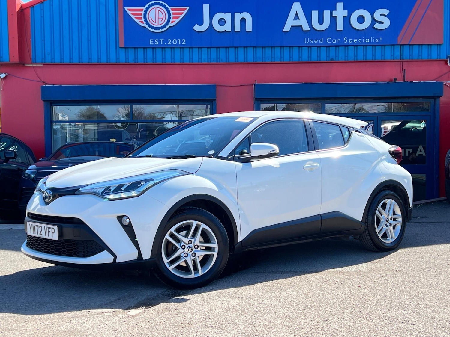Used Toyota C-HR for sale - 78058019: Photo 11