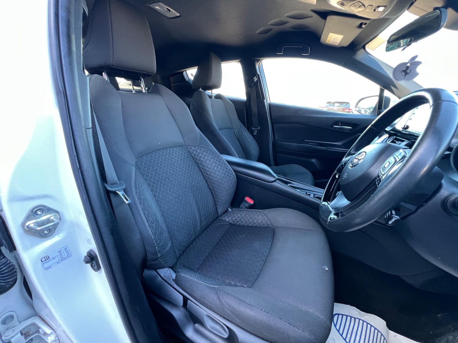 Used Toyota C-HR for sale - 78058019: Photo 12