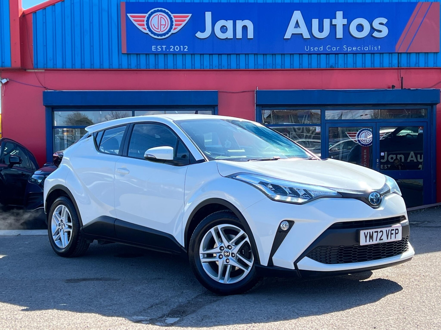 Used Toyota C-HR for sale - 78058019: Photo 25