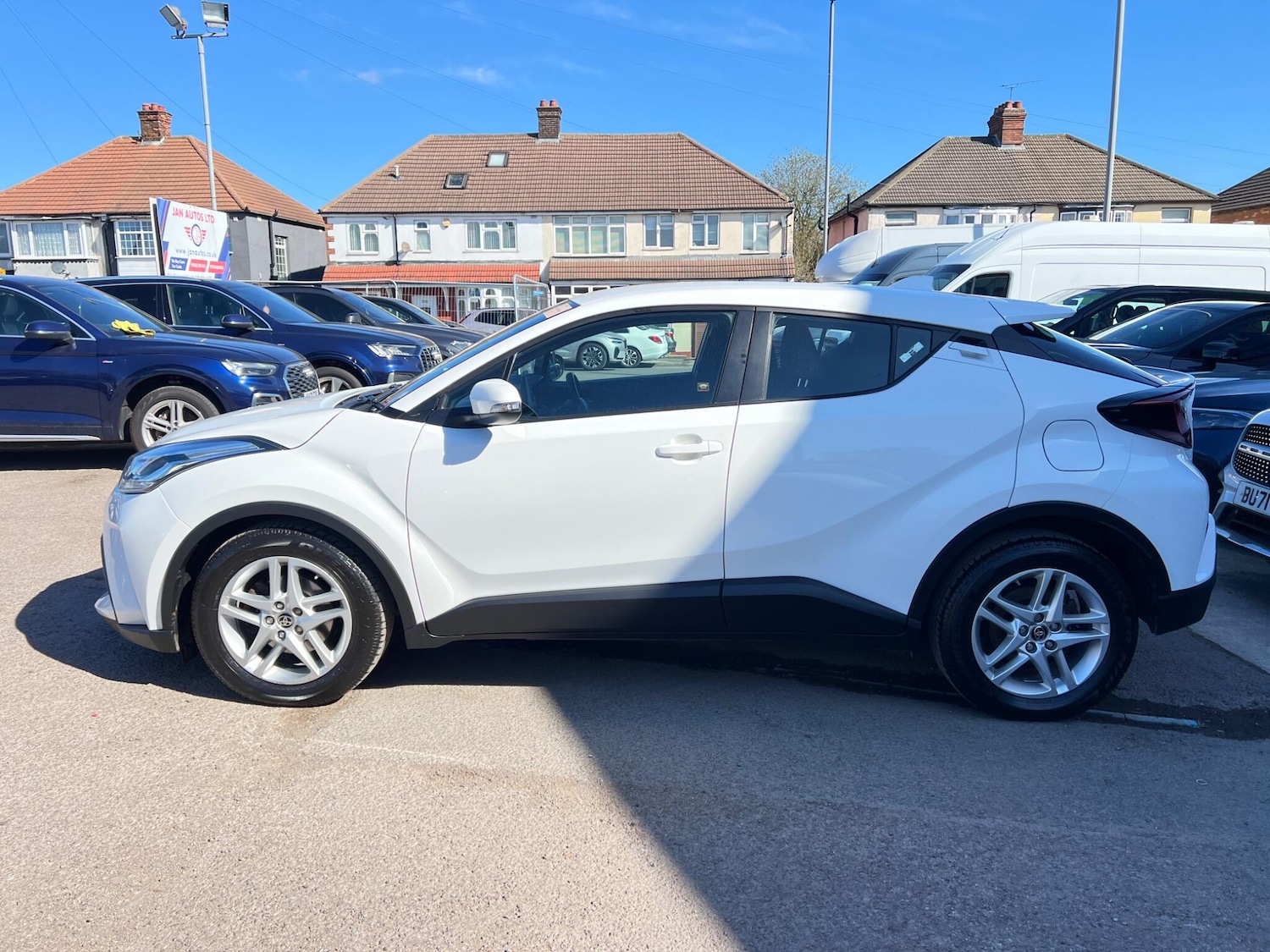 Used Toyota C-HR for sale - 78058019: Photo 35