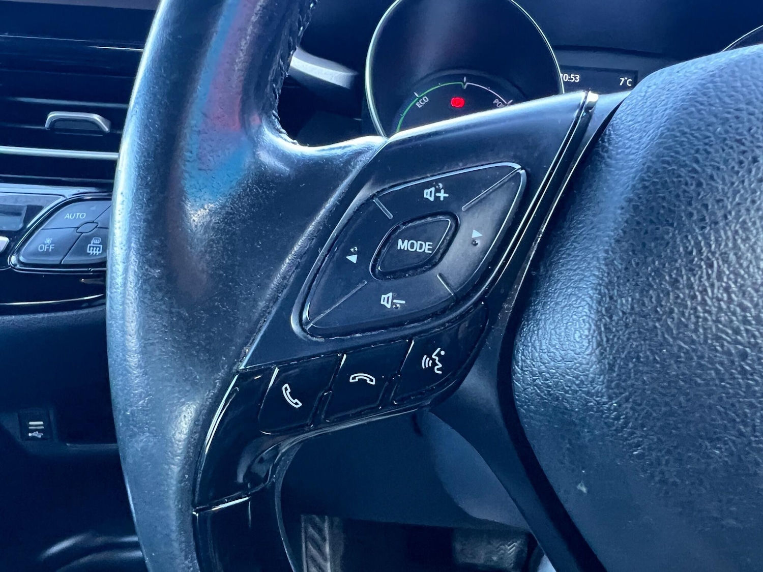 Used Toyota C-HR for sale - 78058019: Photo 42