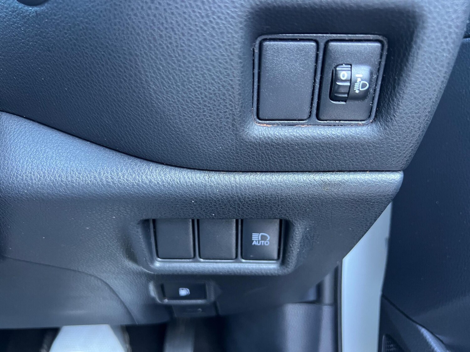 Used Toyota C-HR for sale - 78058019: Photo 45