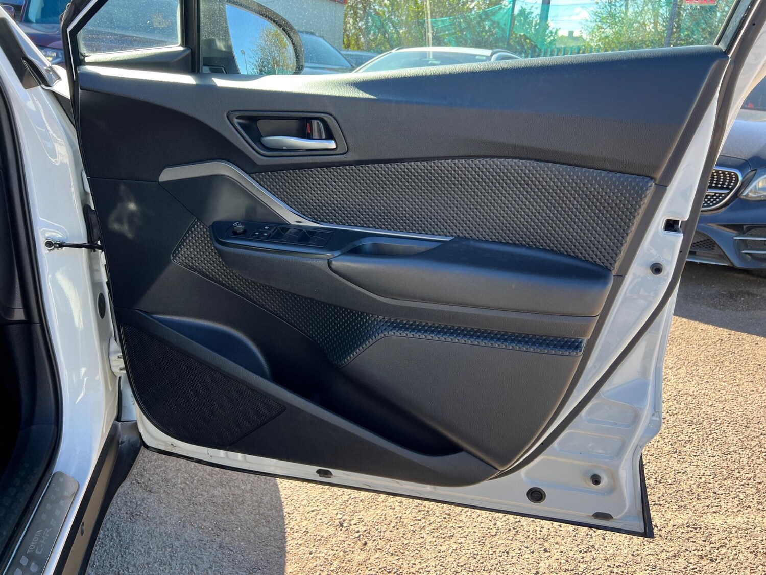 Used Toyota C-HR for sale - 78058019: Photo 46