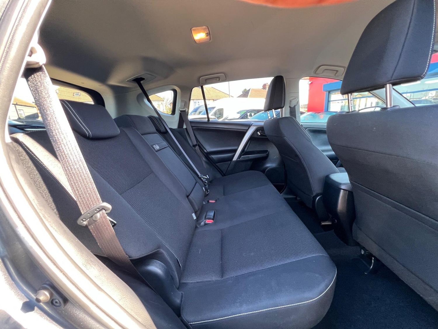 Used Toyota RAV4 2017 for sale - 77969902: Photo 15