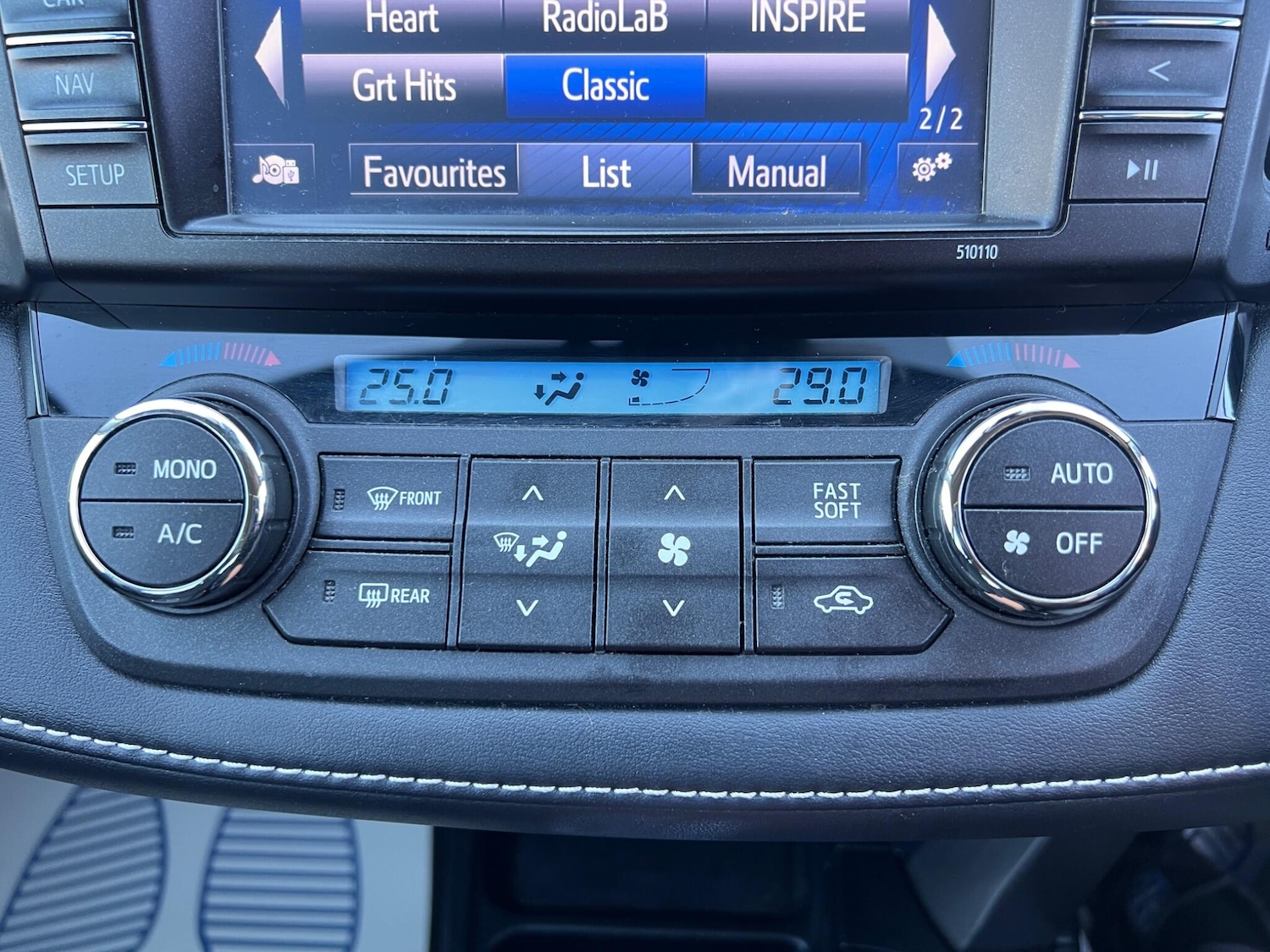 Used Toyota RAV4 2017 for sale - 77969902: Photo 24