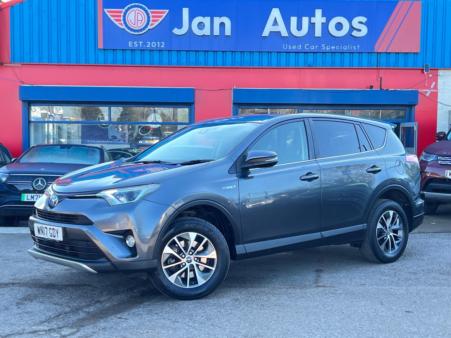 Used Toyota RAV4 2017 for sale - 77969902: Photo 30