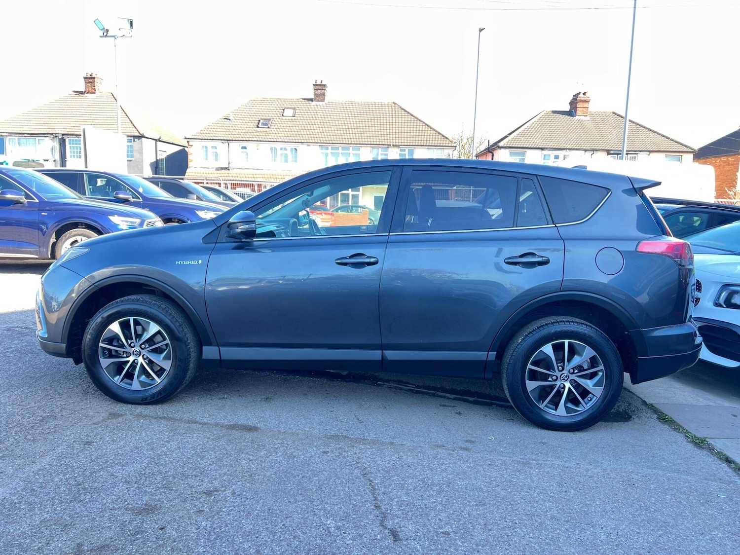 Used Toyota RAV4 2017 for sale - 77969902: Photo 31