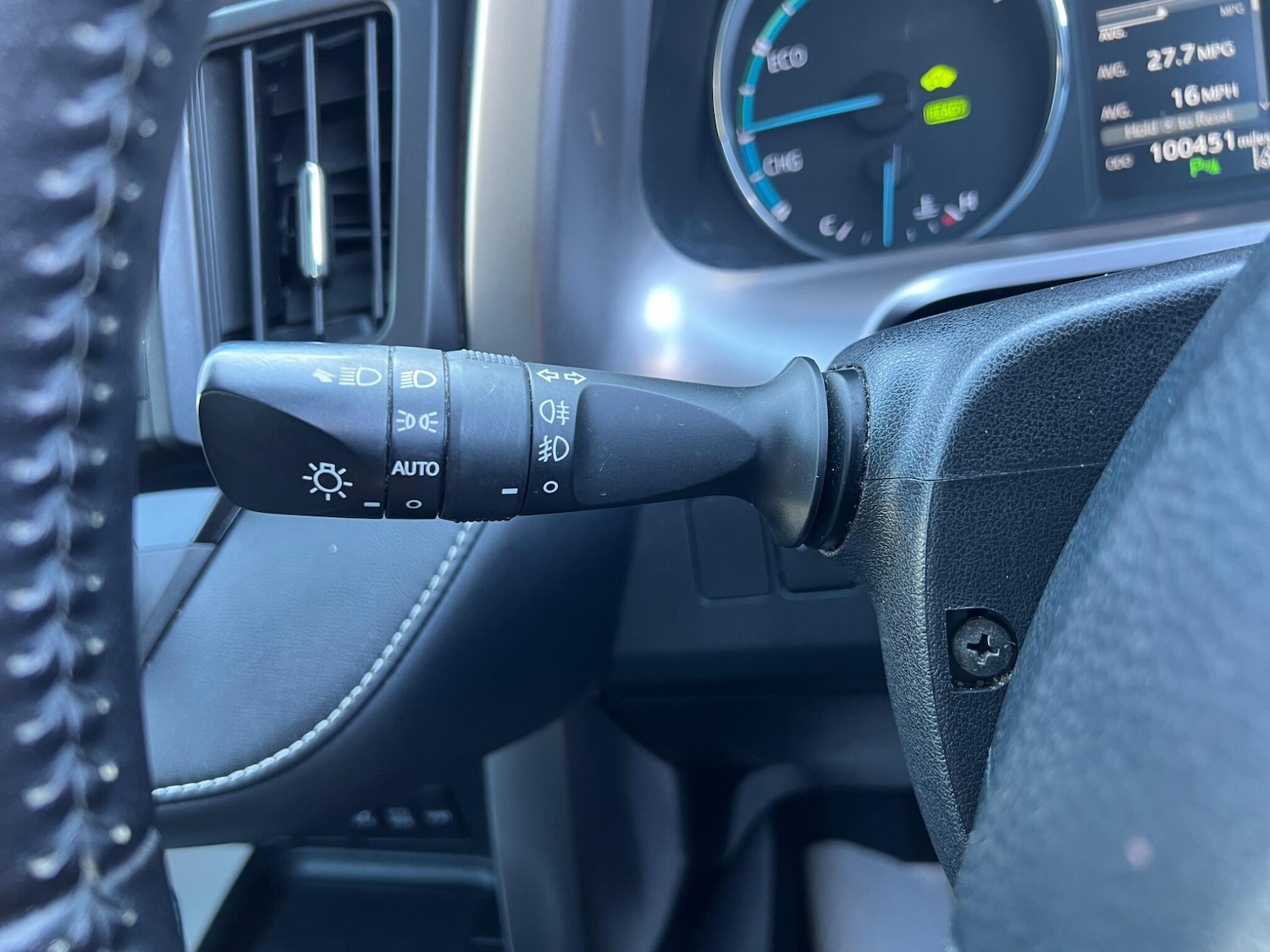 Used Toyota RAV4 2017 for sale - 77969902: Photo 42