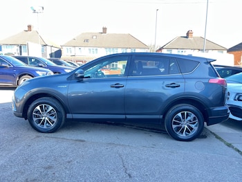 Used Toyota RAV4 2017 for sale - 77969902: Photo