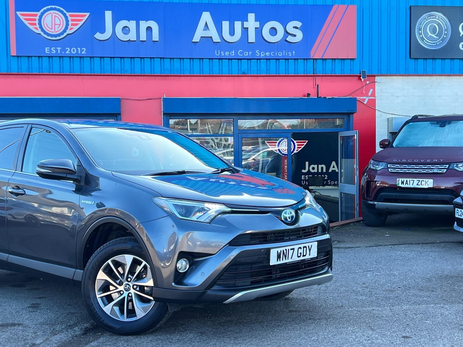 Used Toyota RAV4 2017 for sale - 77969902: Photo 62