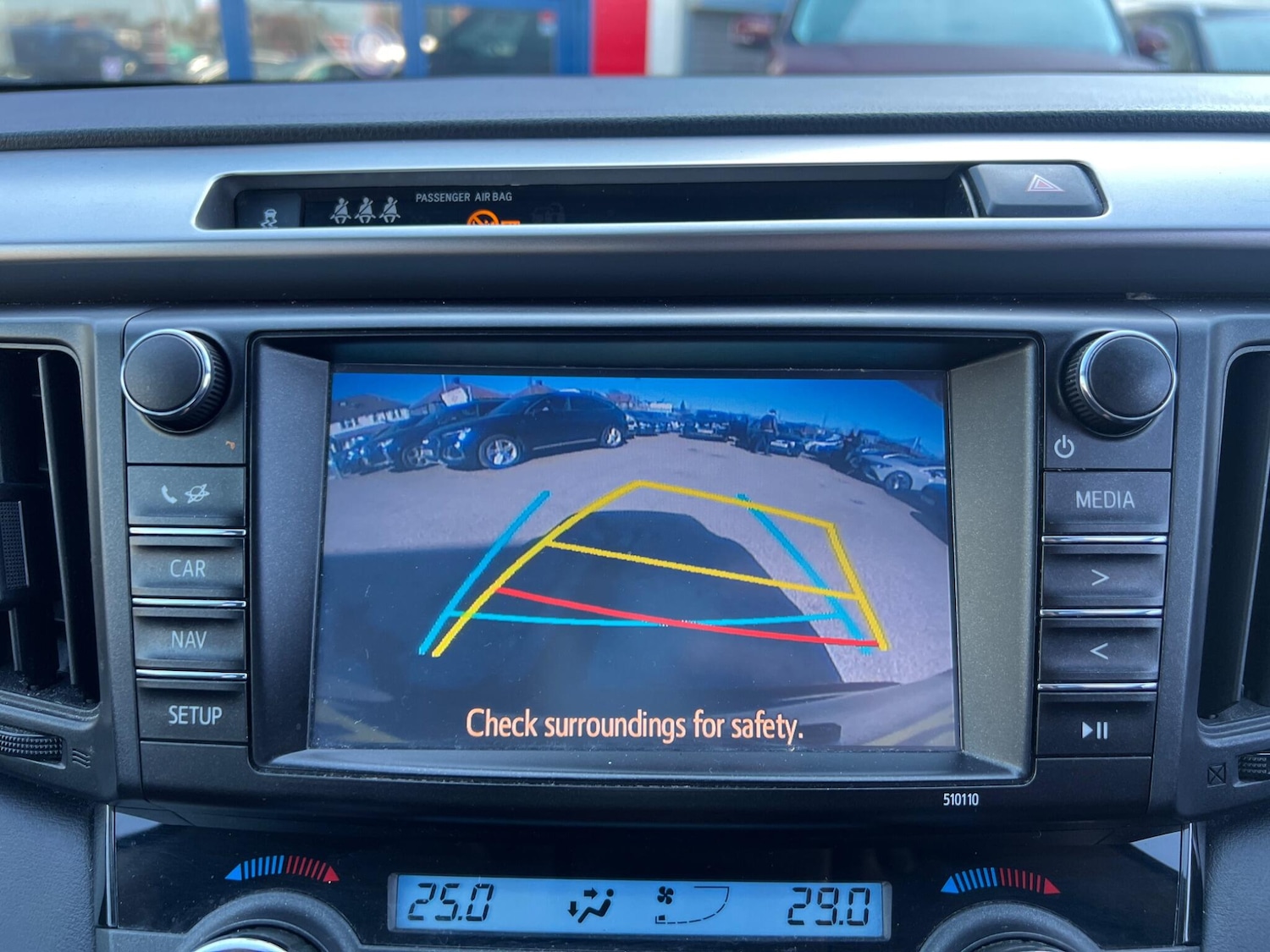 Used Toyota RAV4 2017 for sale - 77969902: Photo 8