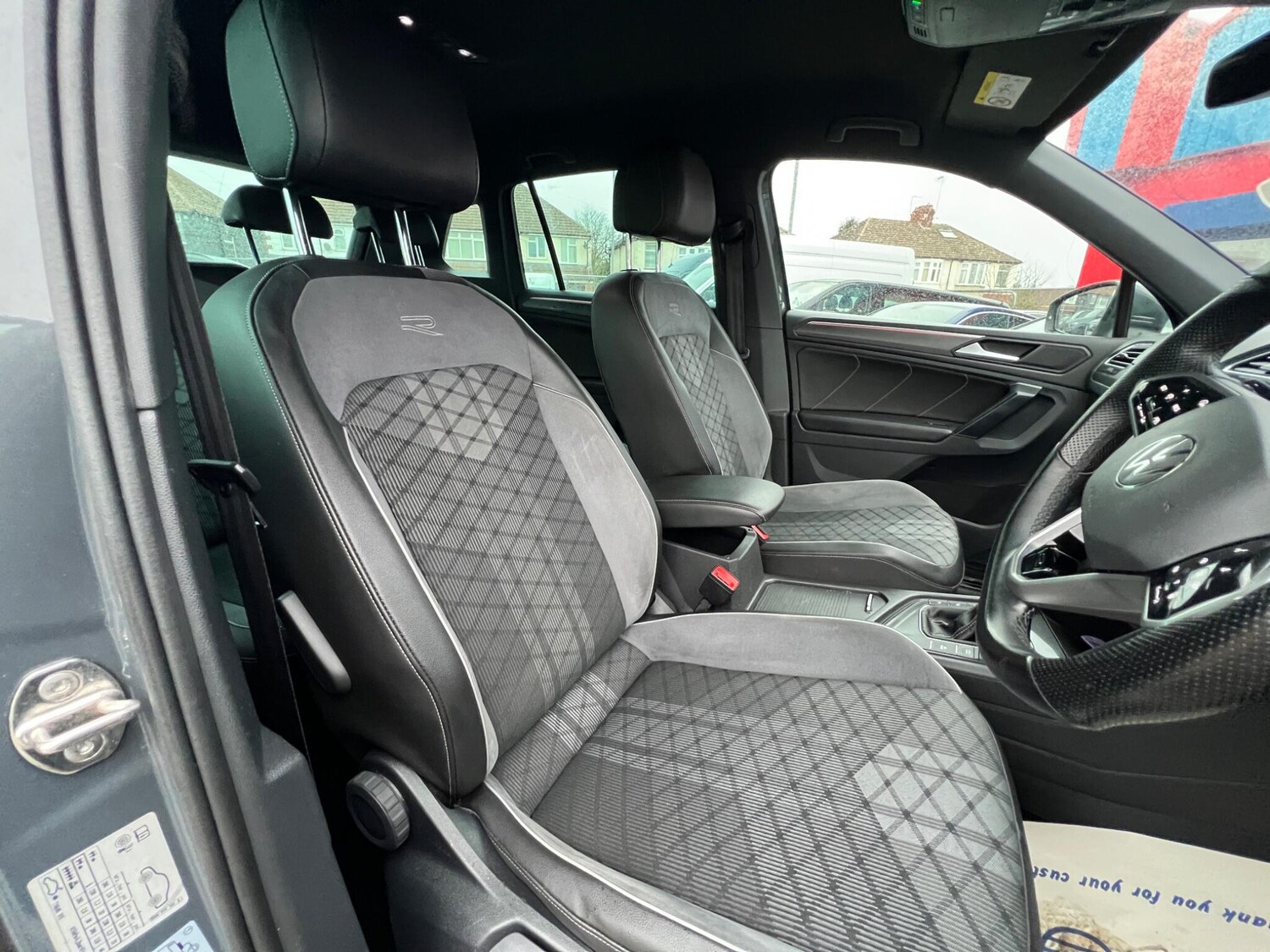 Used Volkswagen Tiguan for sale - 77670579: Photo 11