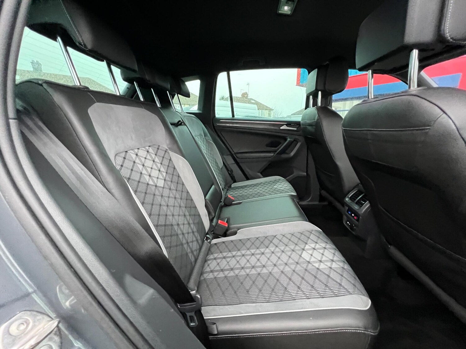 Used Volkswagen Tiguan for sale - 77670579: Photo 12