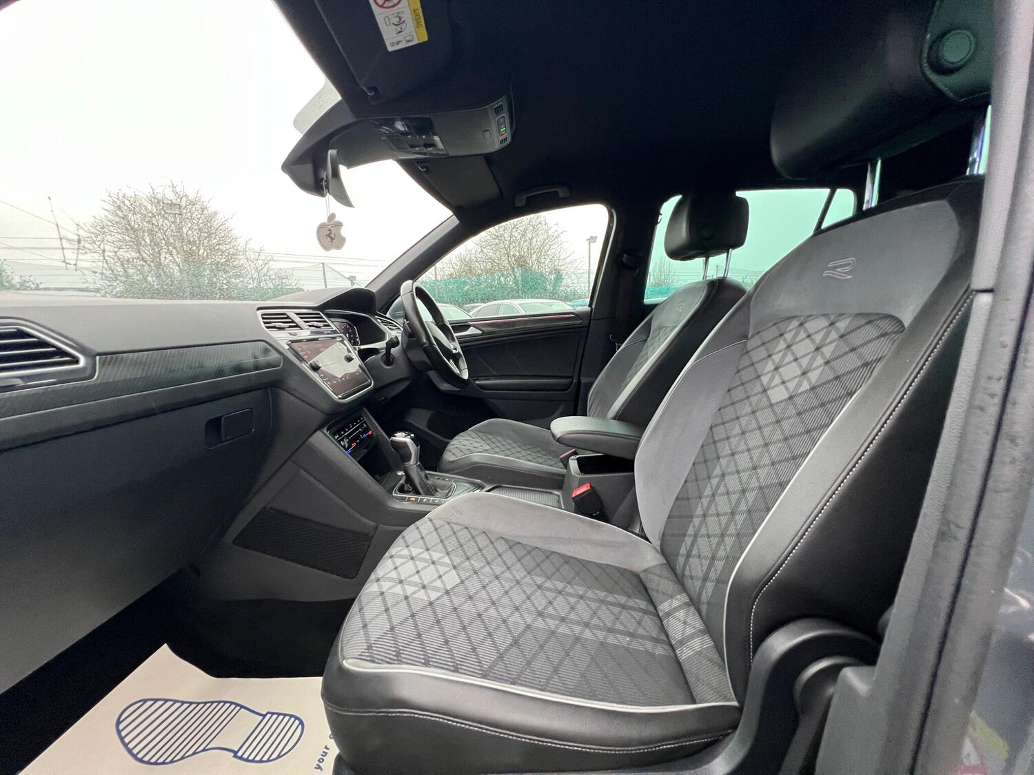 Used Volkswagen Tiguan for sale - 77670579: Photo 16