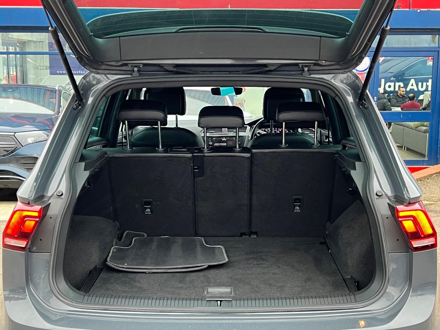 Used Volkswagen Tiguan for sale - 77670579: Photo 59