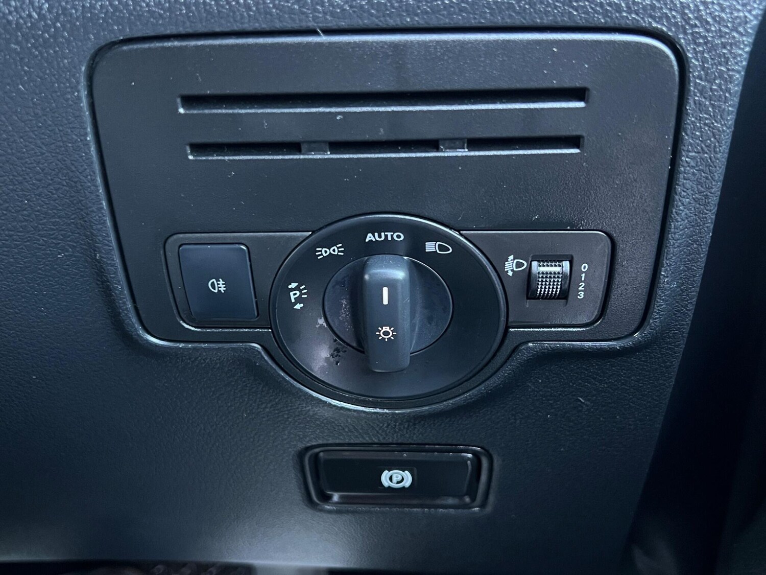 Used Mercedes-Benz Vito for sale - 77671560: Photo 47