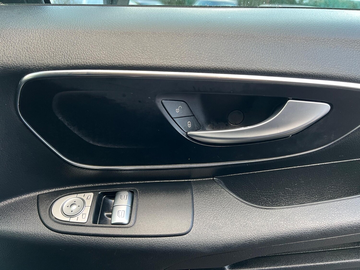 Used Mercedes-Benz Vito for sale - 77671560: Photo 60