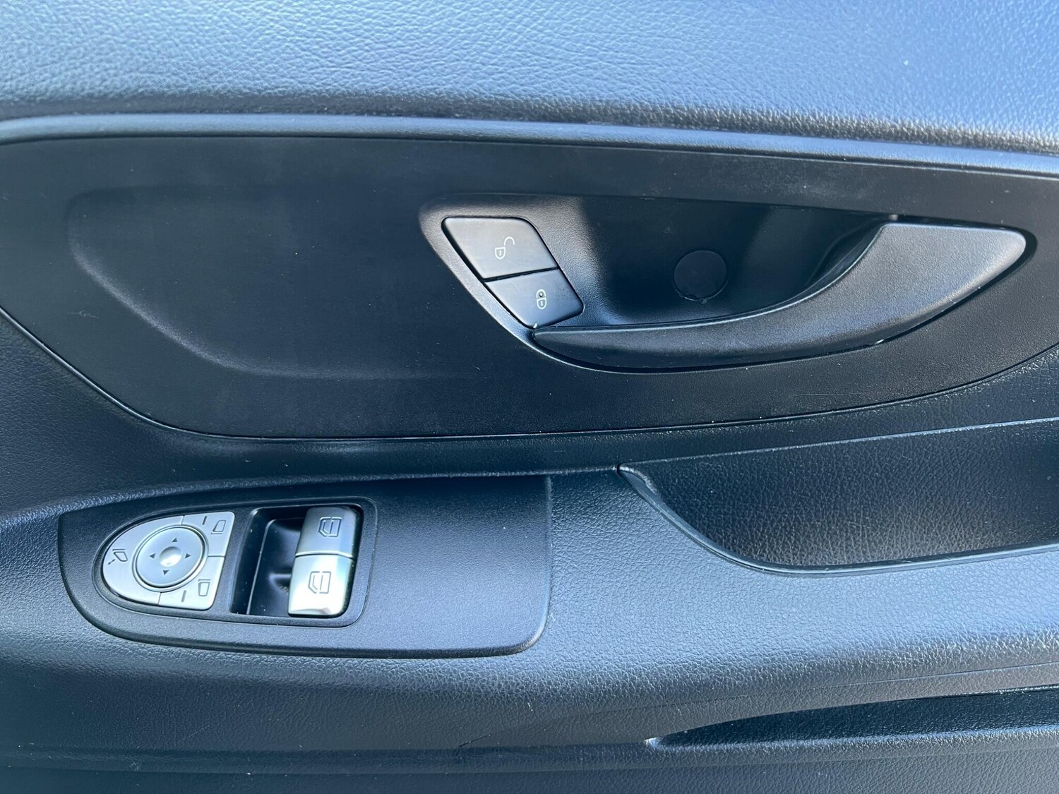 Used Mercedes-Benz Vito for sale - 77670441: Photo 57