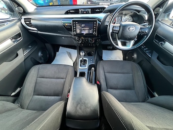 Used Toyota Hilux 2021 for sale - 78384870: Photo