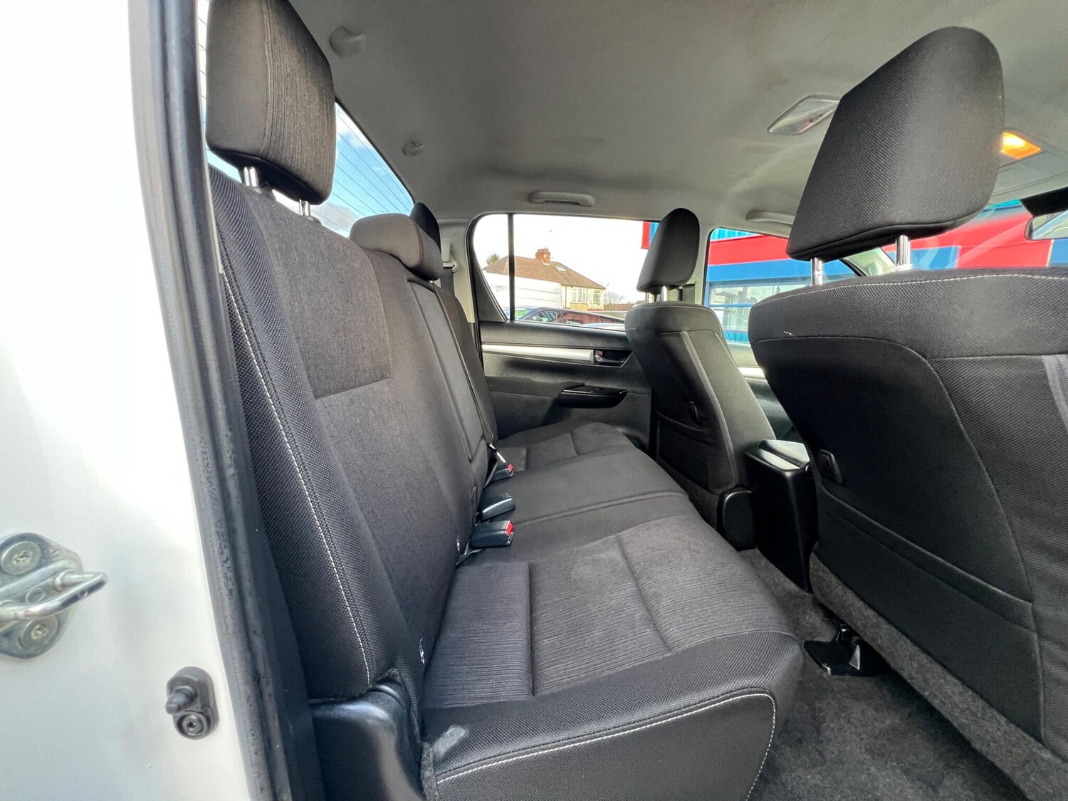 Used Toyota Hilux for sale - 77671689: Photo 15