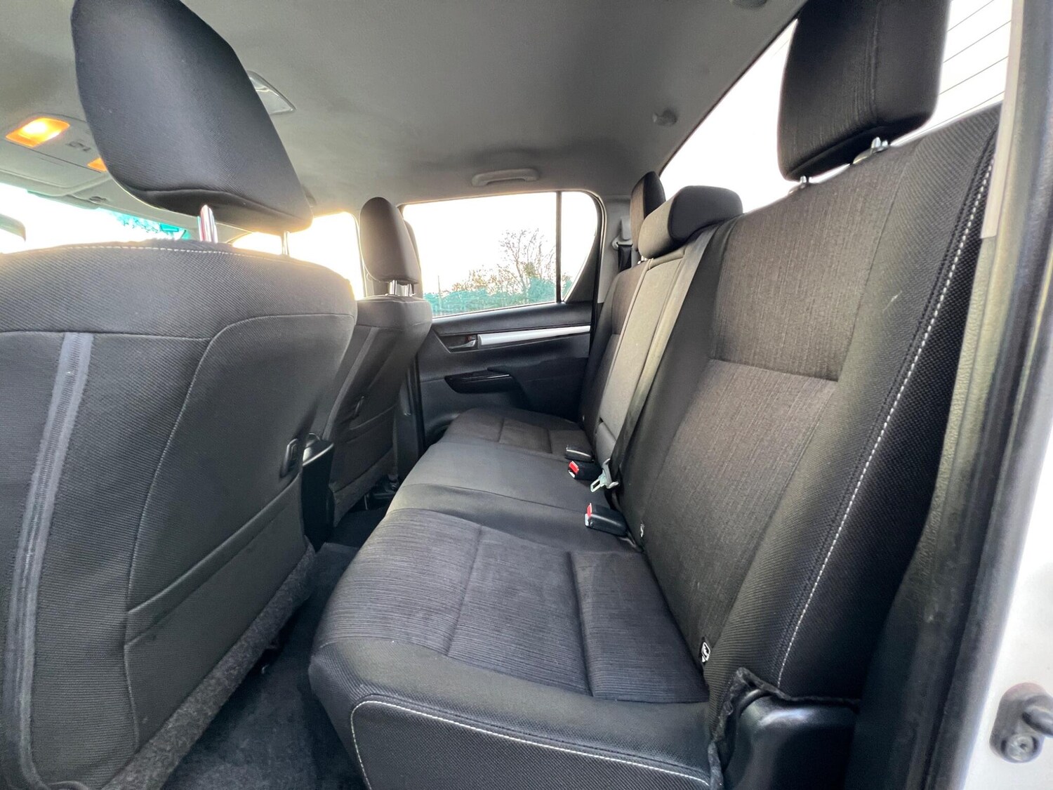 Used Toyota Hilux for sale - 77671689: Photo 17