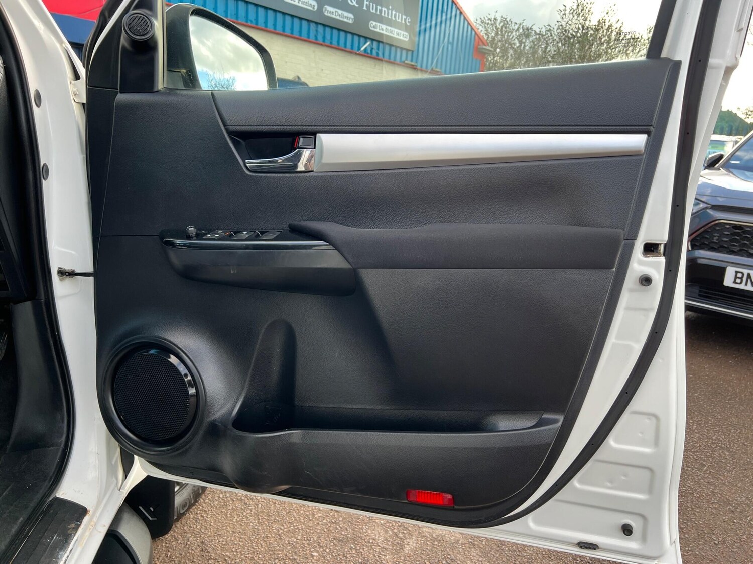 Used Toyota Hilux for sale - 77671689: Photo 48