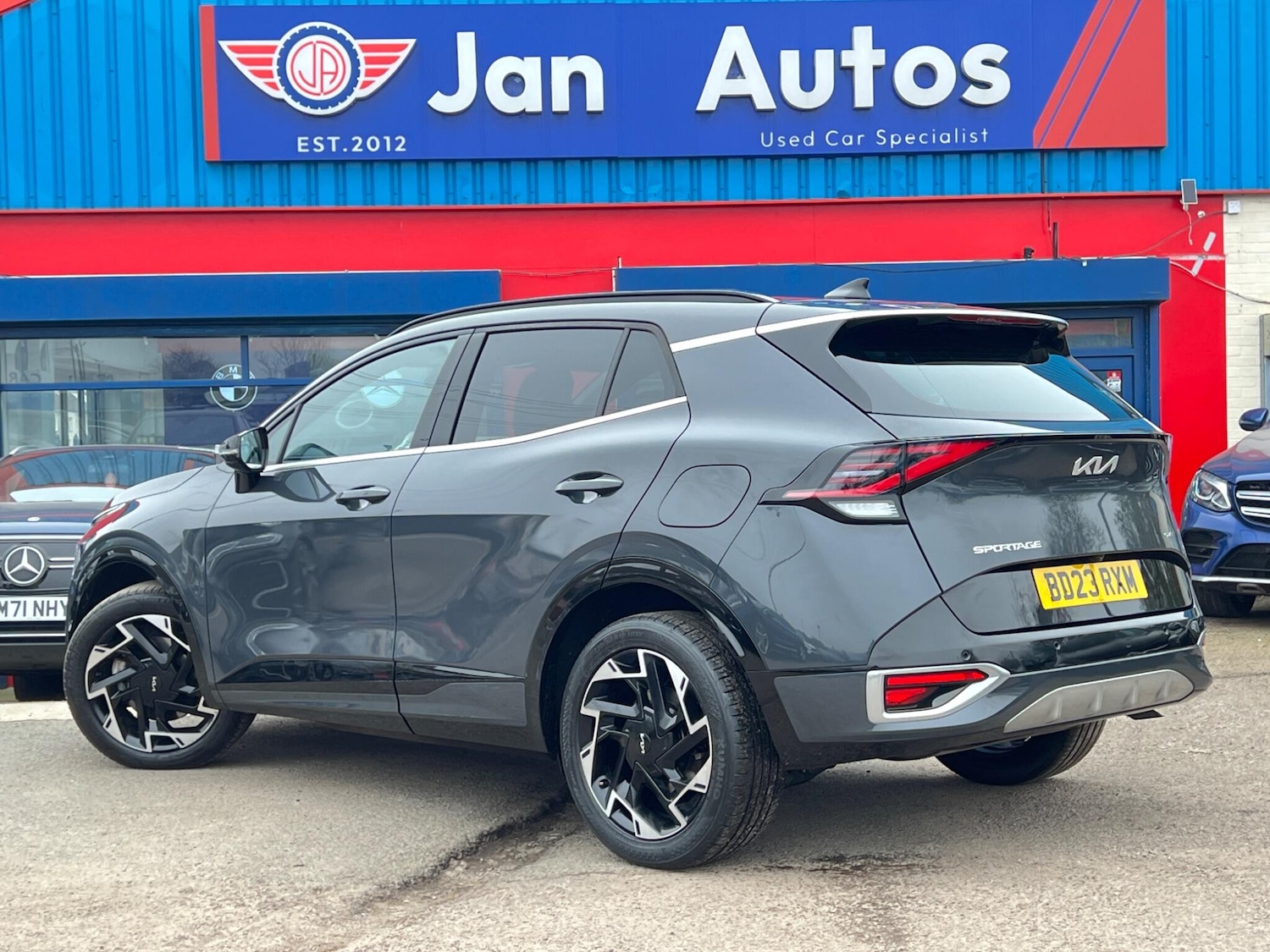Used Kia Sportage 2023 for sale - 77783501: Photo 2