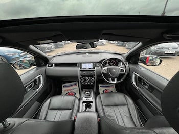 Used Land Rover Discovery Sport 2018 for sale - 79544310: Photo