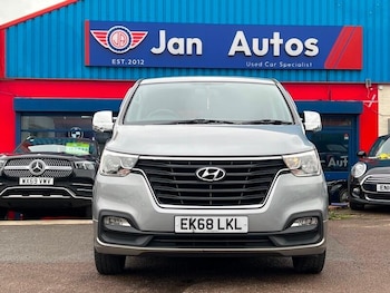 Used Hyundai i800 2018 for sale - 79475483: Photo