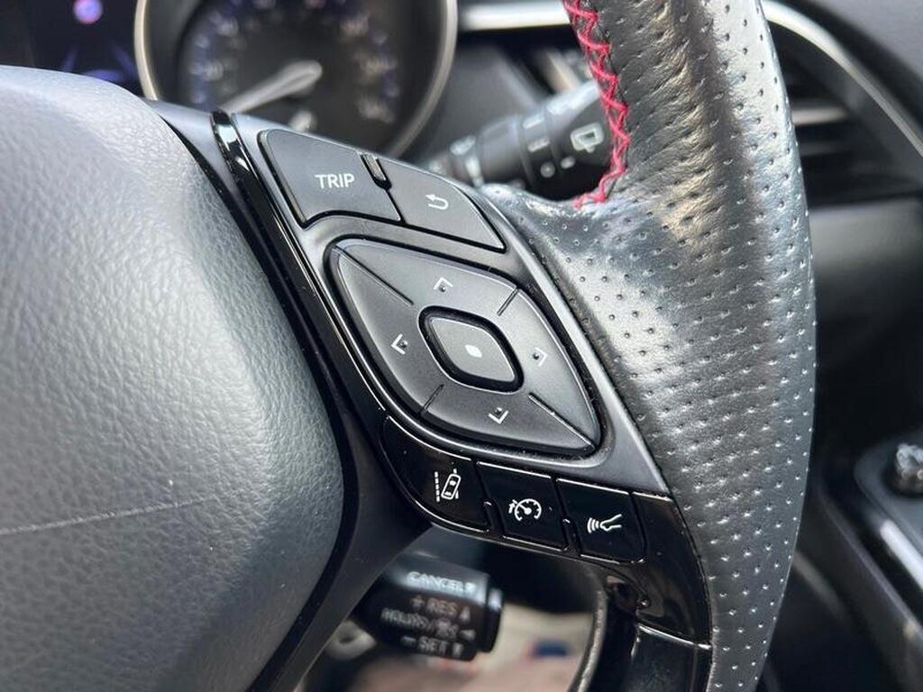 Used Toyota C-HR for sale - 77671957: Photo 39