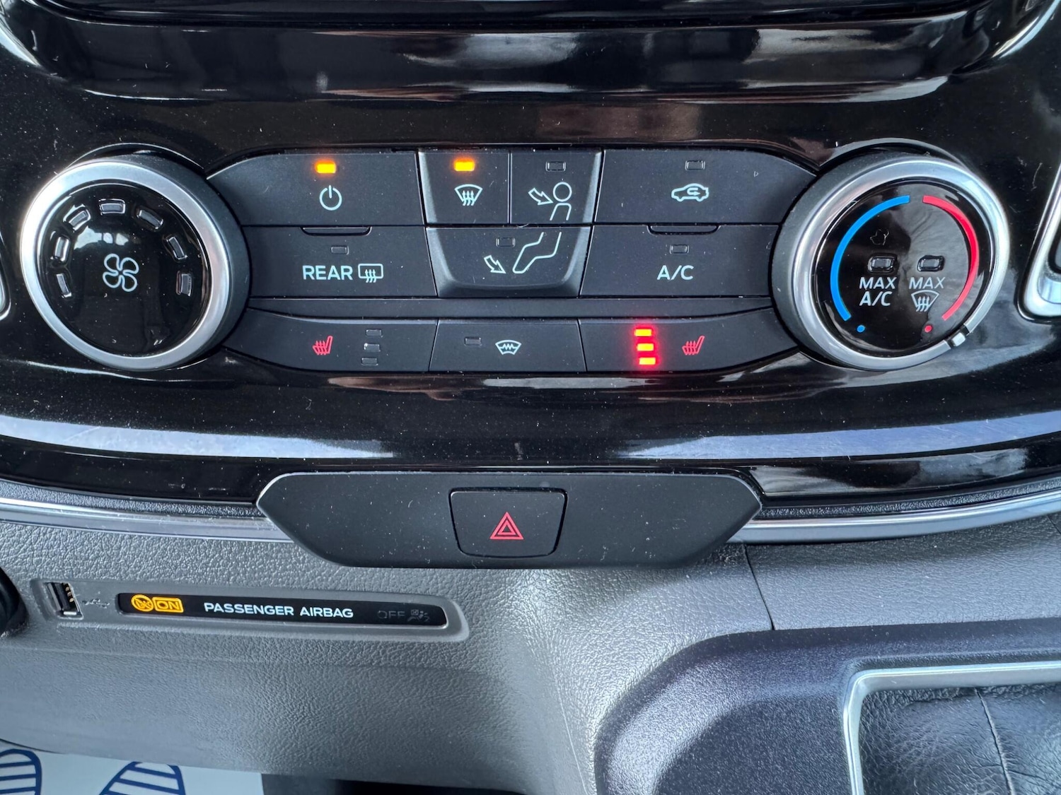 Used Ford Tourneo Custom for sale - 78214150: Photo 43