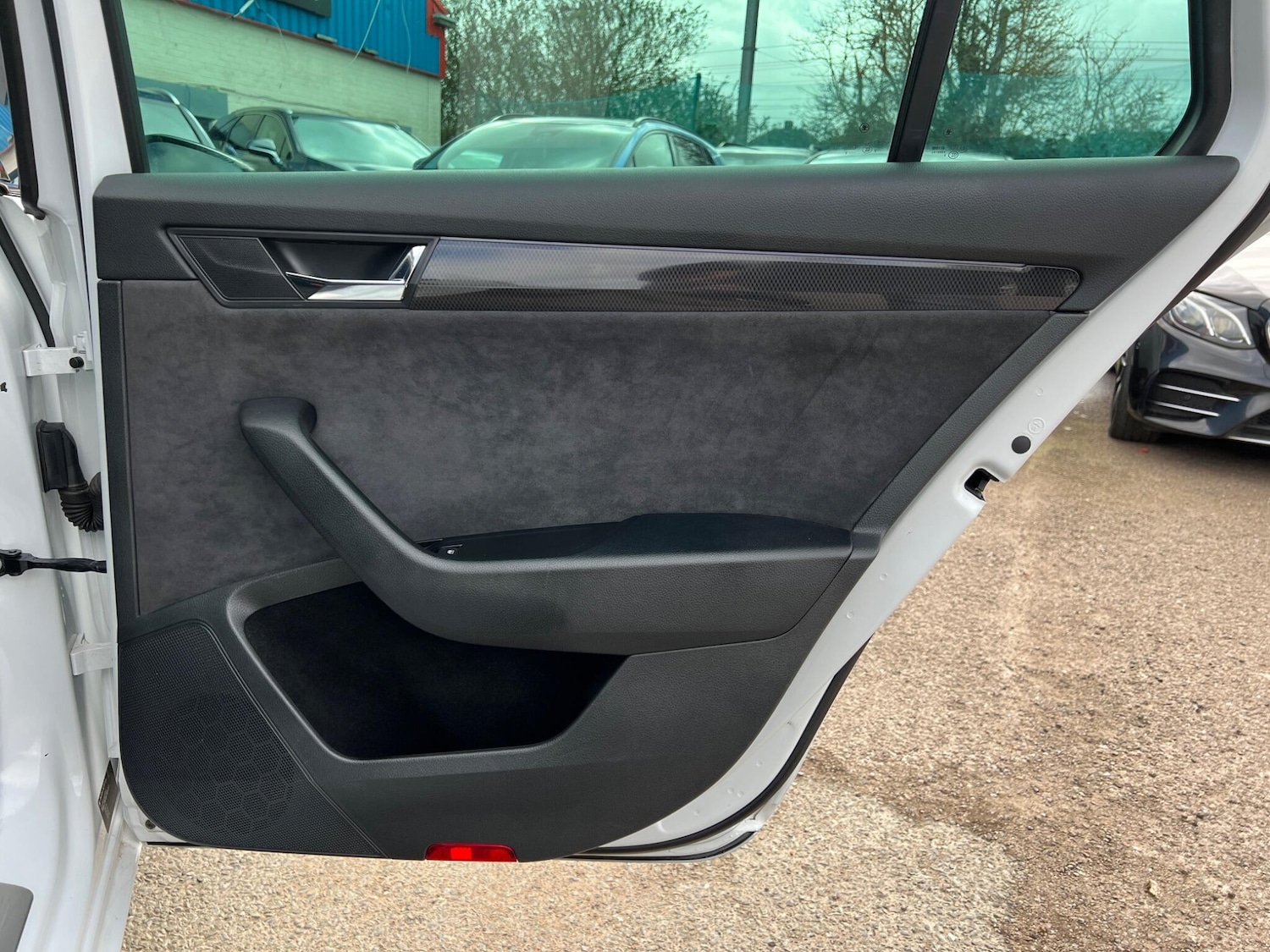 Used Skoda Superb for sale - 77671588: Photo 48