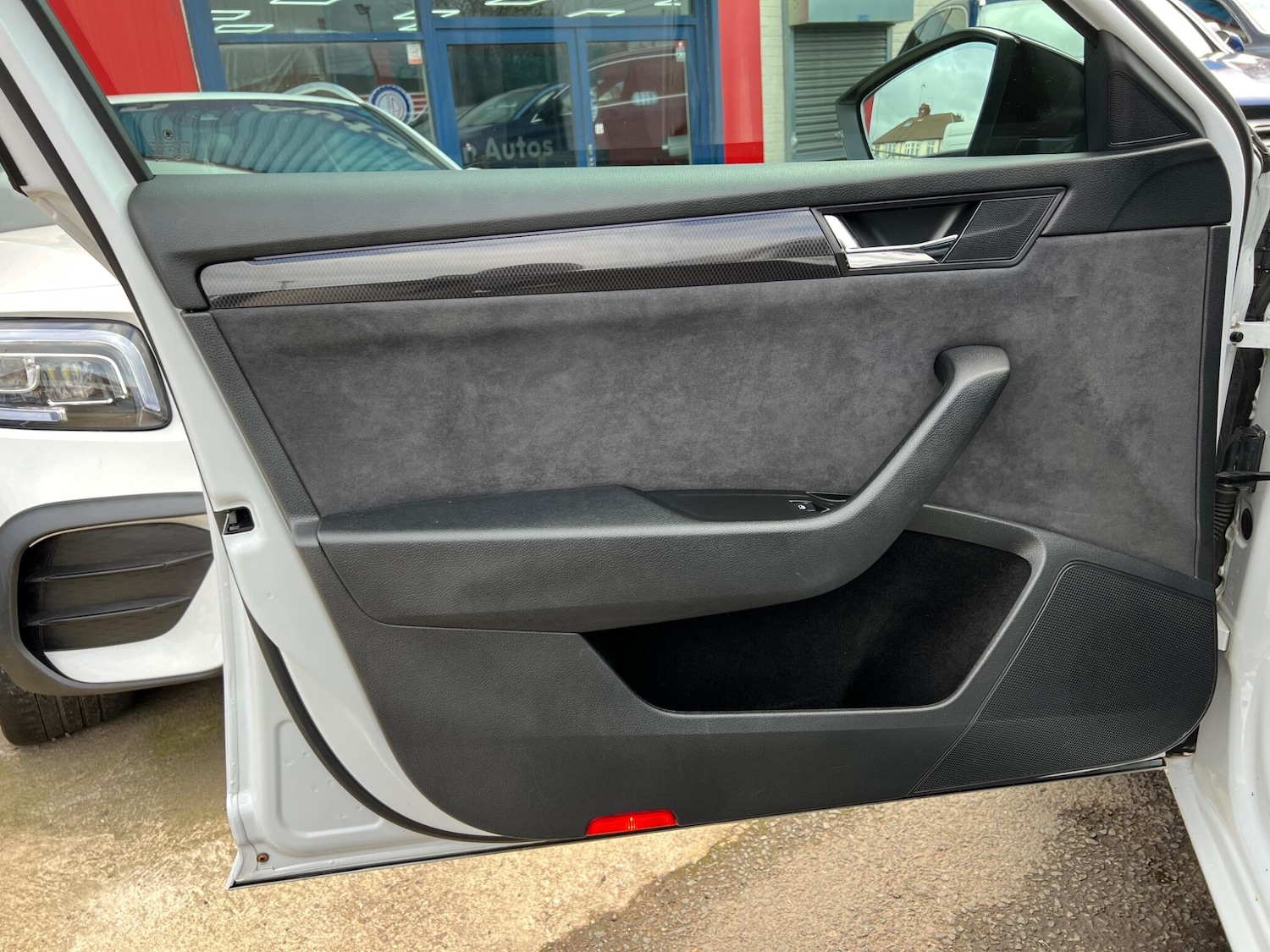 Used Skoda Superb for sale - 77671588: Photo 50