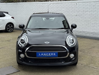 Used MINI Hatch 2018 for sale - 77954050: Photo