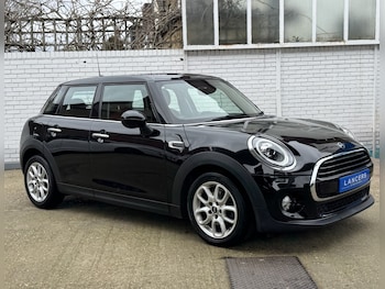 Used MINI Hatch 2018 for sale - 77954050: Photo