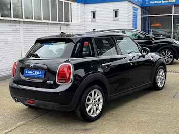 Used MINI Hatch 2018 for sale - 77954050: Photo